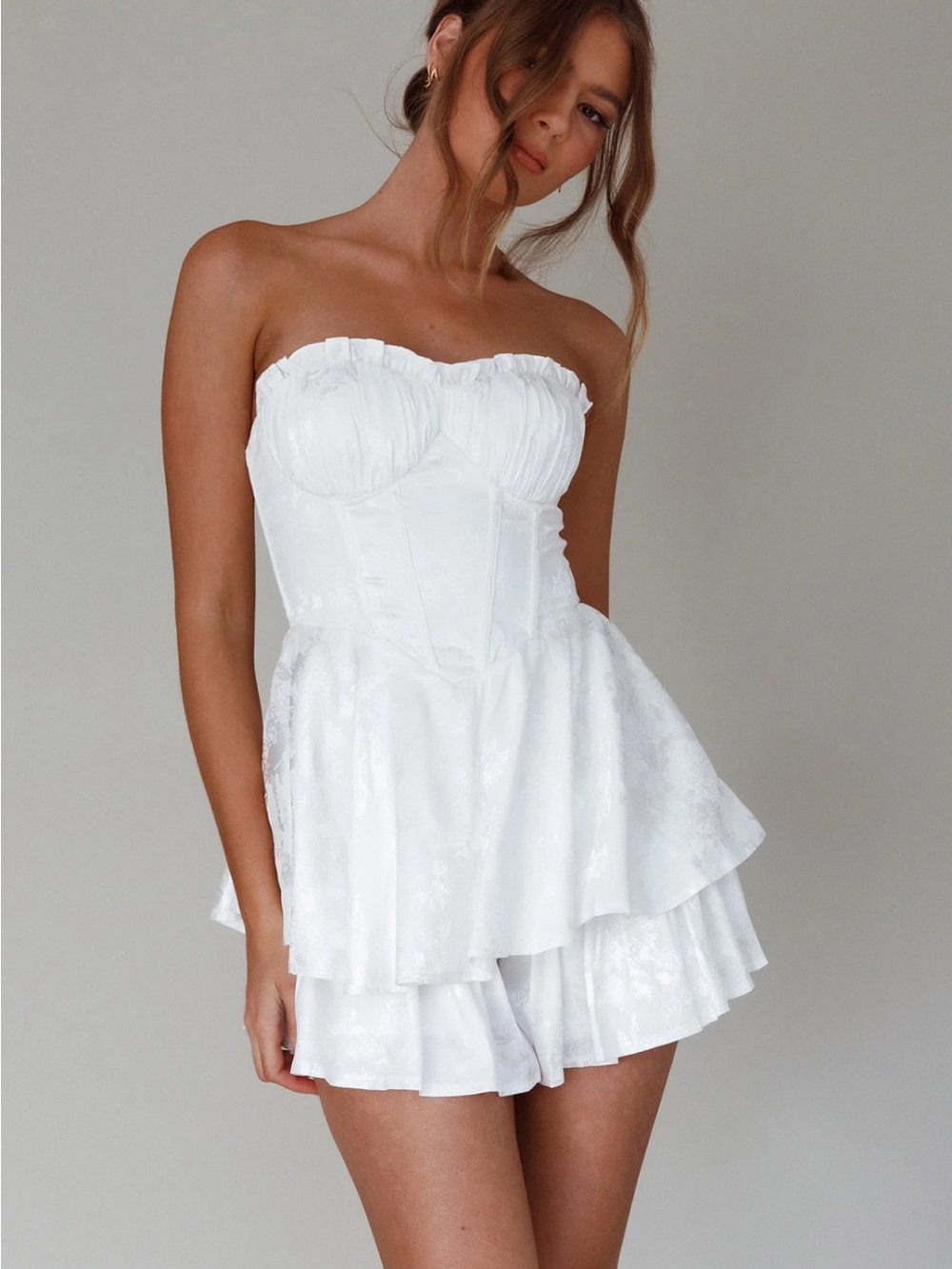 Selfie Leslie White Strapless Corset Tiered Romper